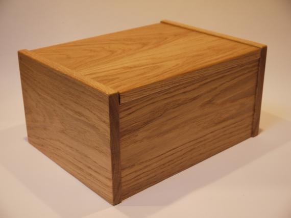 Picture of Large Oak Jewellery Box